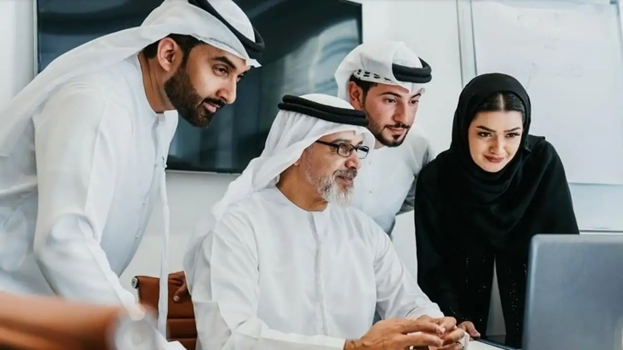 إماراتيون: تحديثات “نافس” تدعم الاستقرار الأسري وترسّخ جاذبية القطاع الخاص